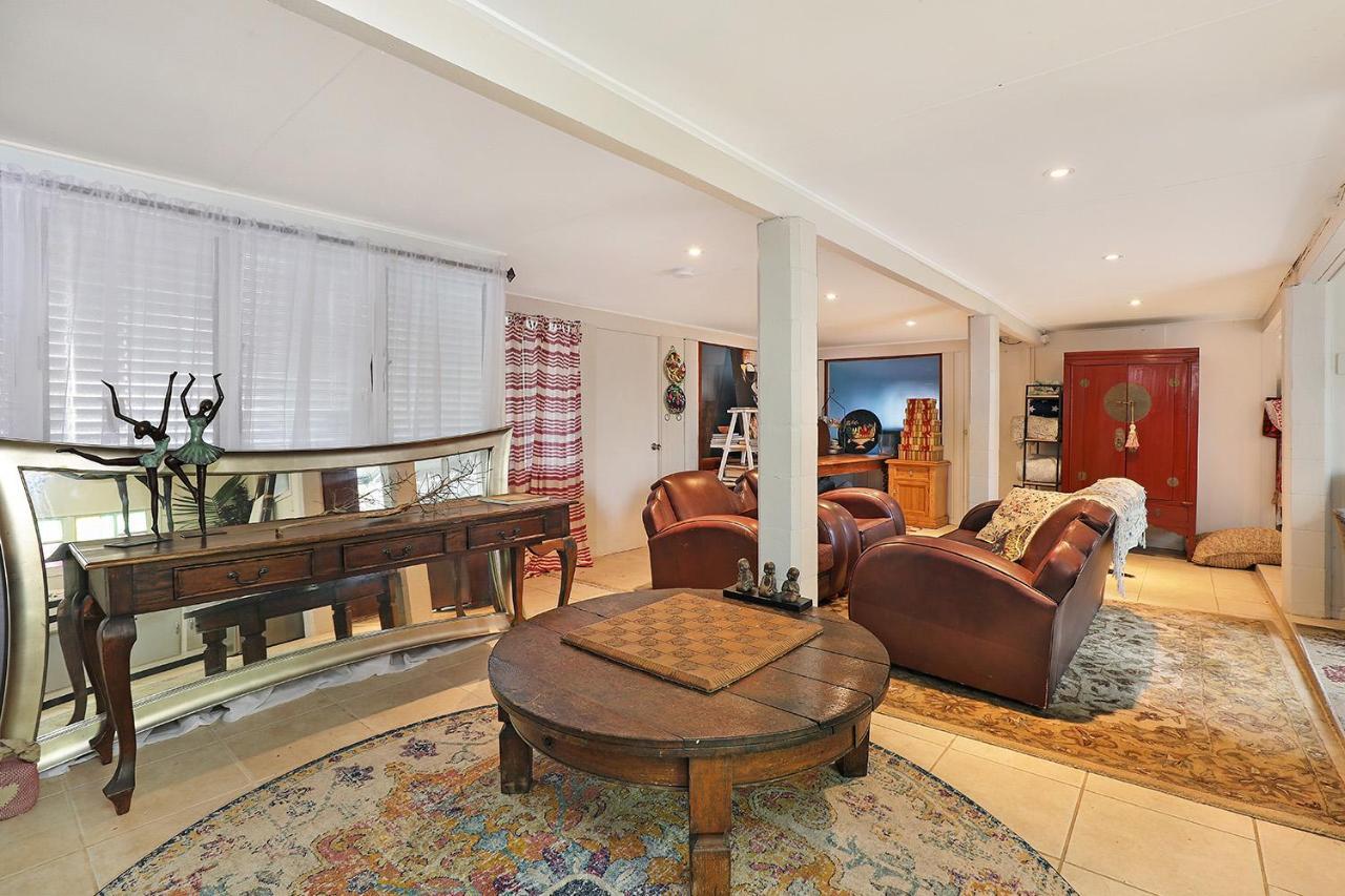 Kenilworth House Offering 2 Suites Exterior photo